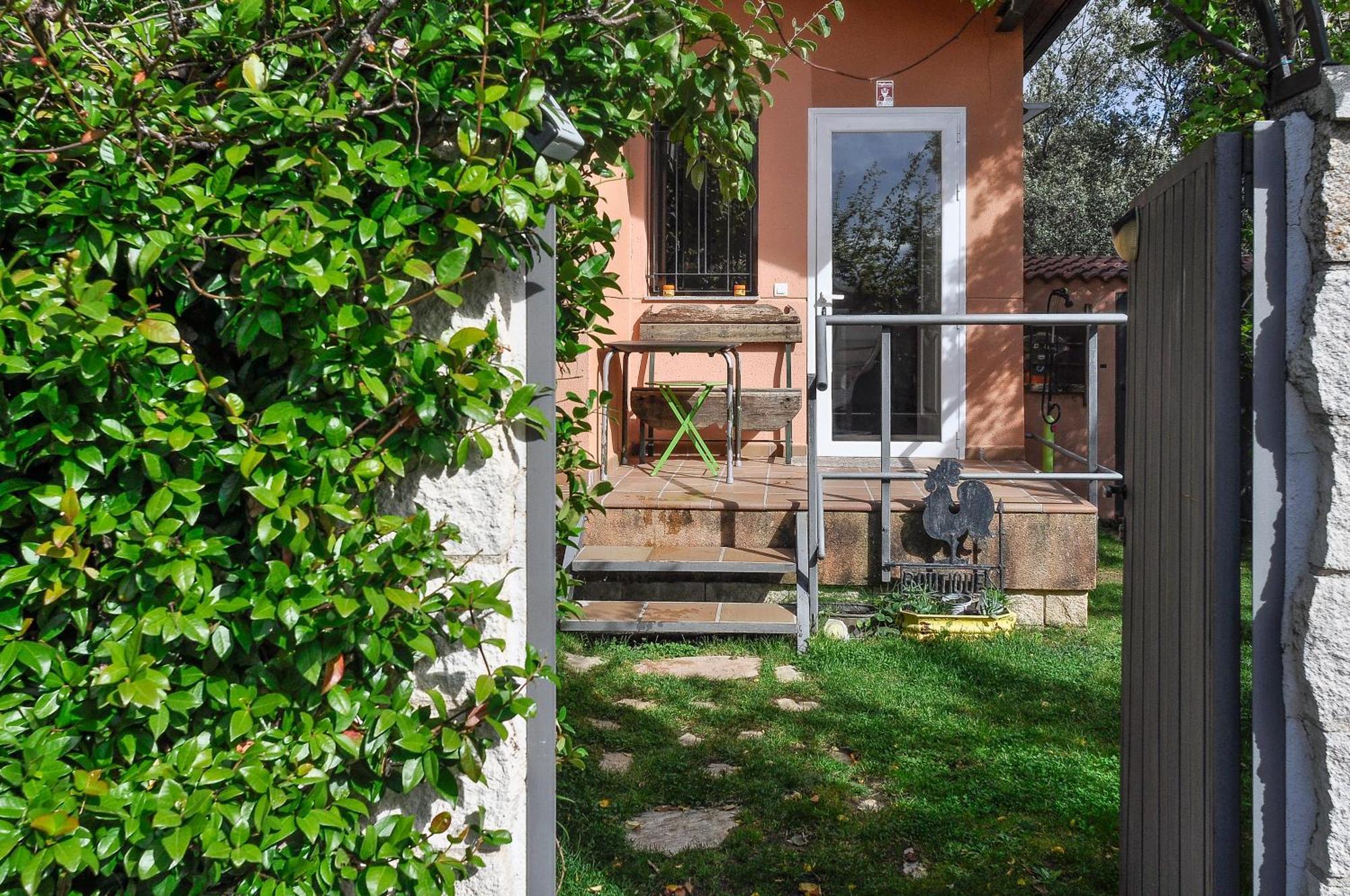 Apartment Acogedora Casa Con Jardin By *