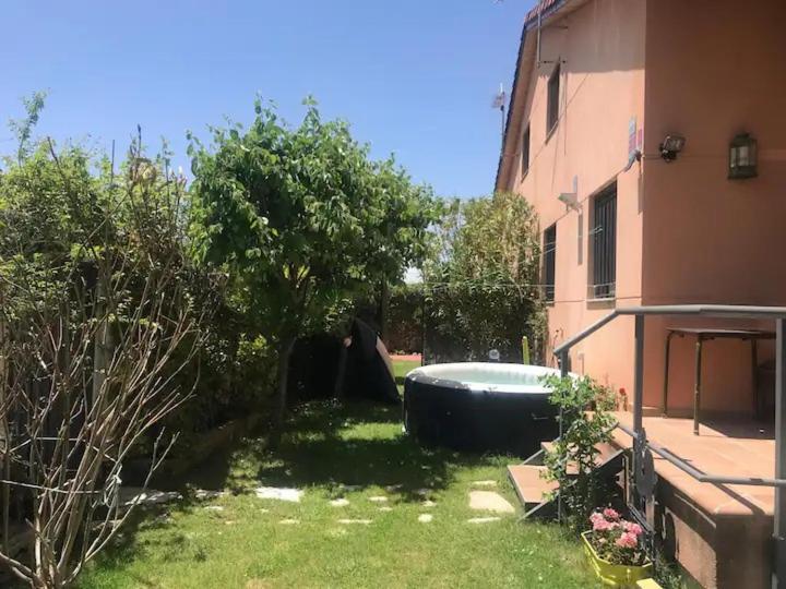 Apartment Acogedora Casa Con Jardin By